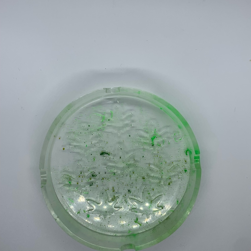 Custom Handmade Resin Green Leaf Ash Tray
